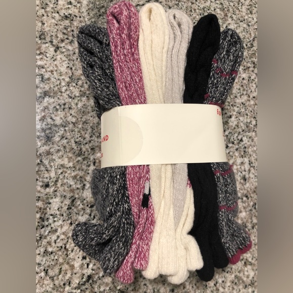 Lucky Brand Women's 6-Pair Shoe Size: 5-10 Super Soft Yarn Cozy Boot Socks- NWT - Picture 3 of 15